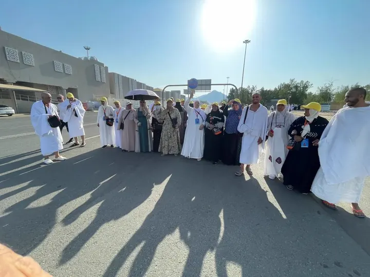 حجاج اللواء عند جبل الرحمة
